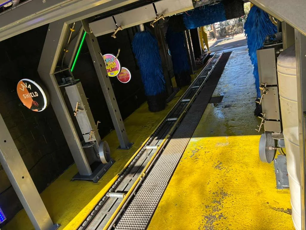 Europe Makine tunnel equipment installed inside Ali’s Car Wash in Ocala
