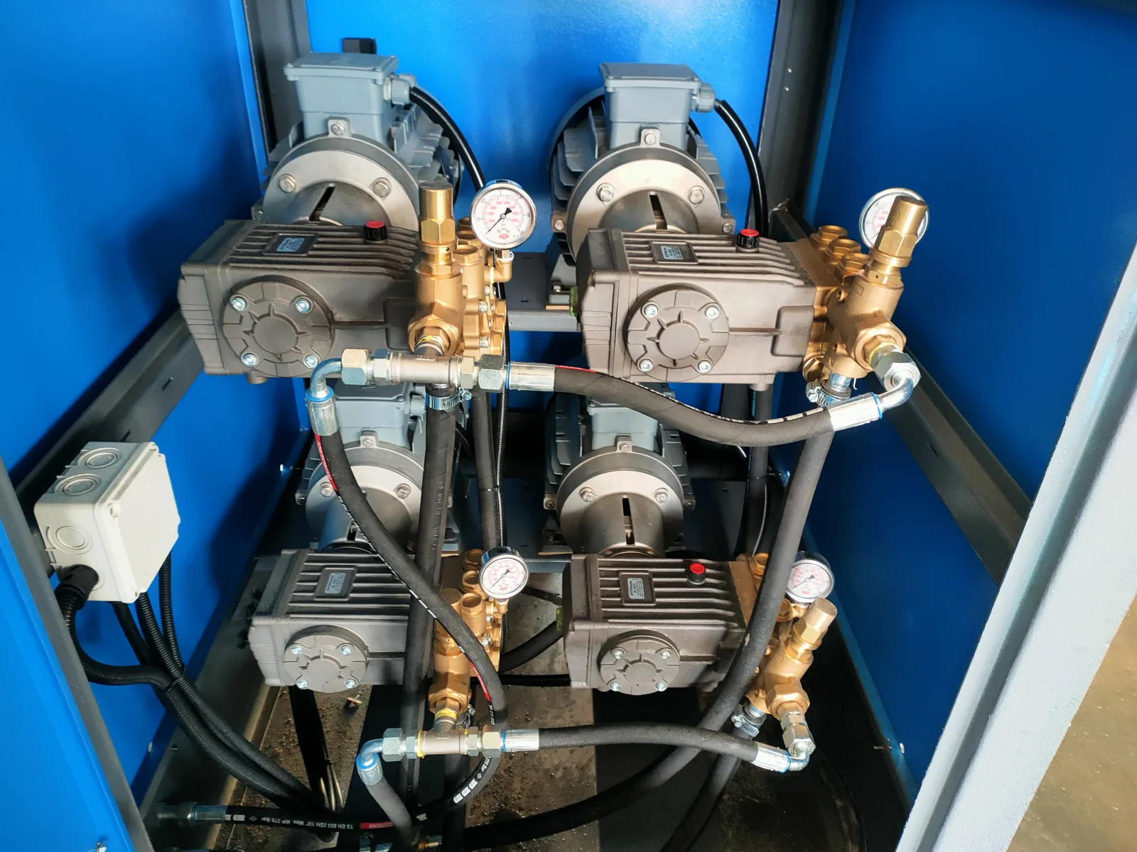 Four high-pressure pump heads inside the Acrobat 2X pump cabin